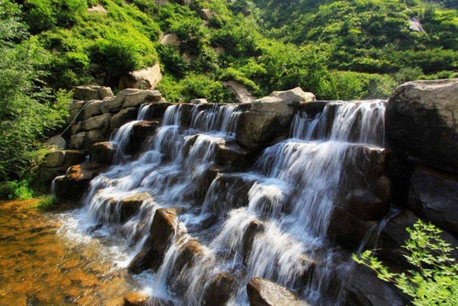 逃离荒凉之地